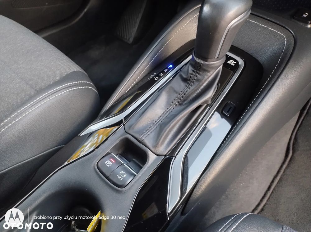 Toyota Corolla 2.0 Hybrid Style - 36