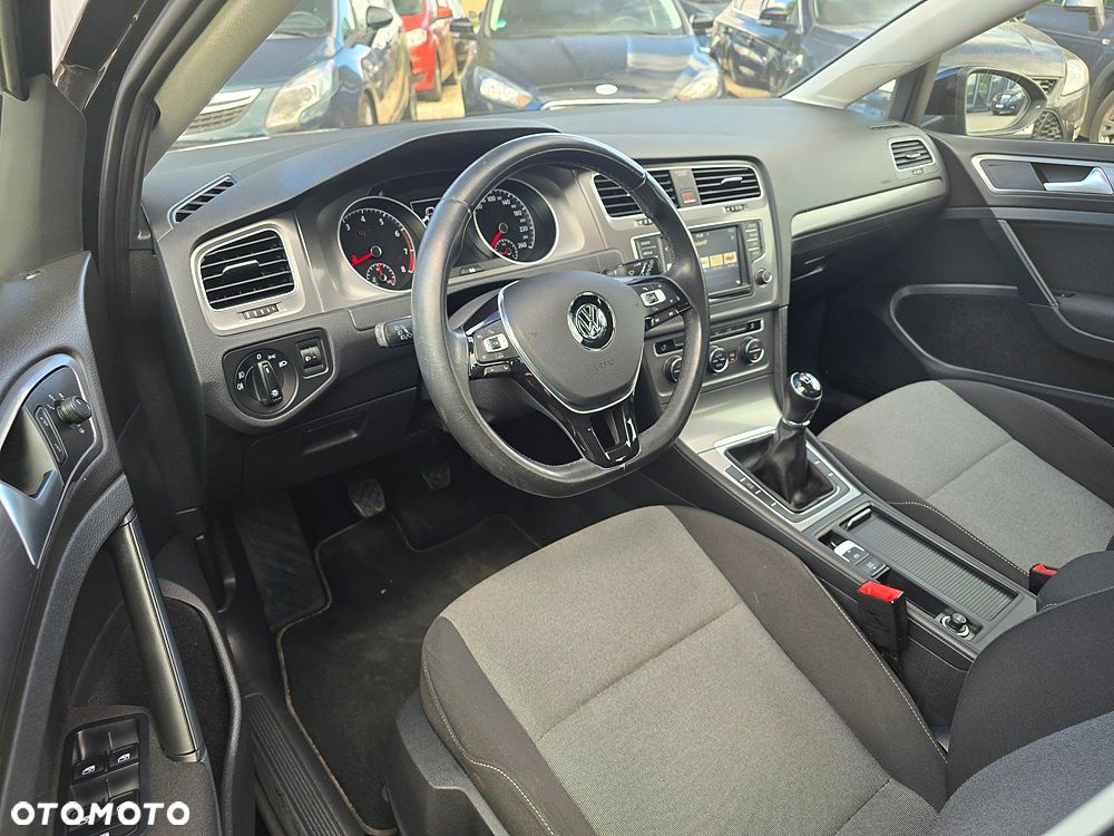 Volkswagen Golf 1.2 TSI BlueMotion Technology Comfortline - 25