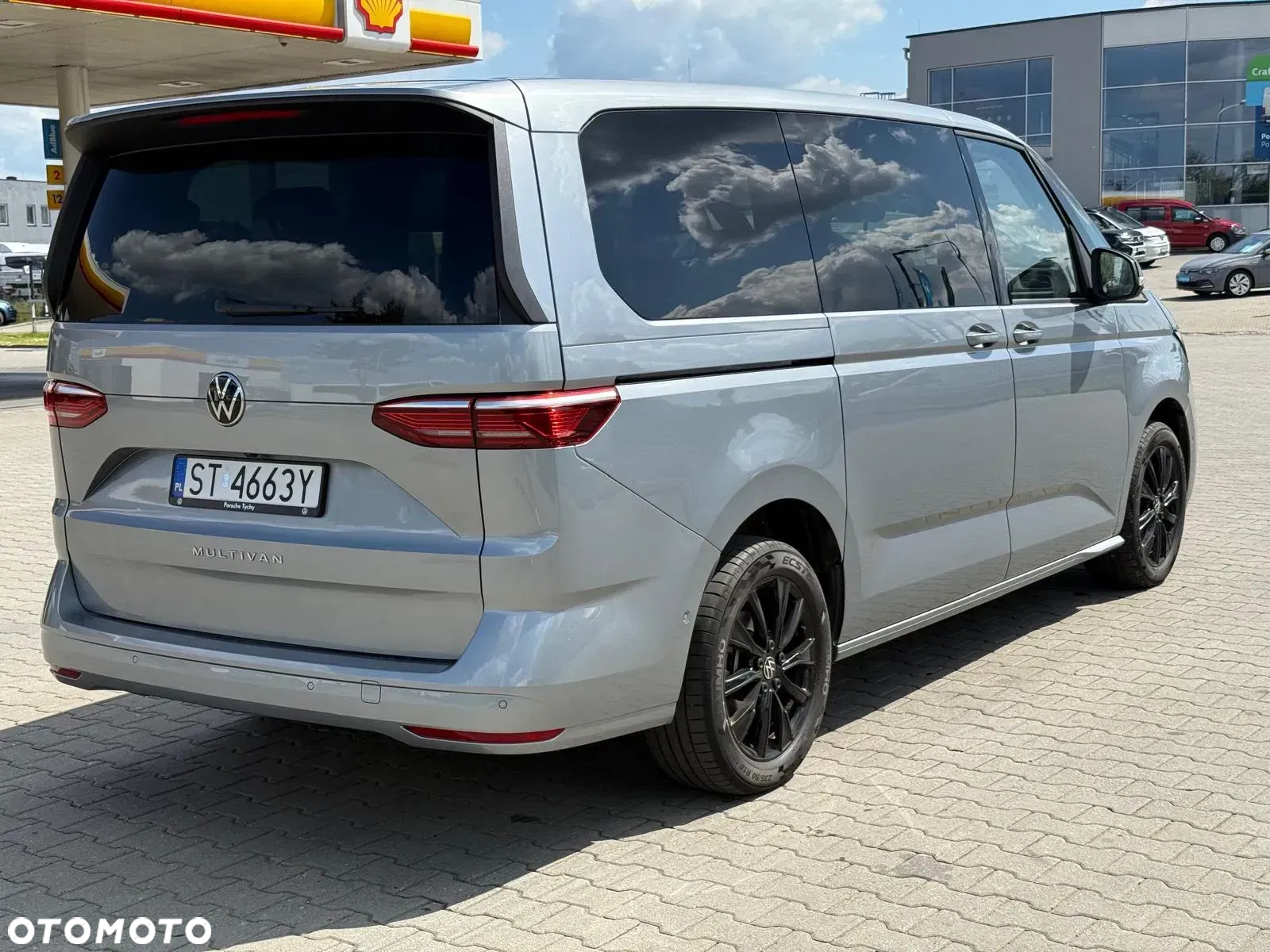 Volkswagen Multivan - 9