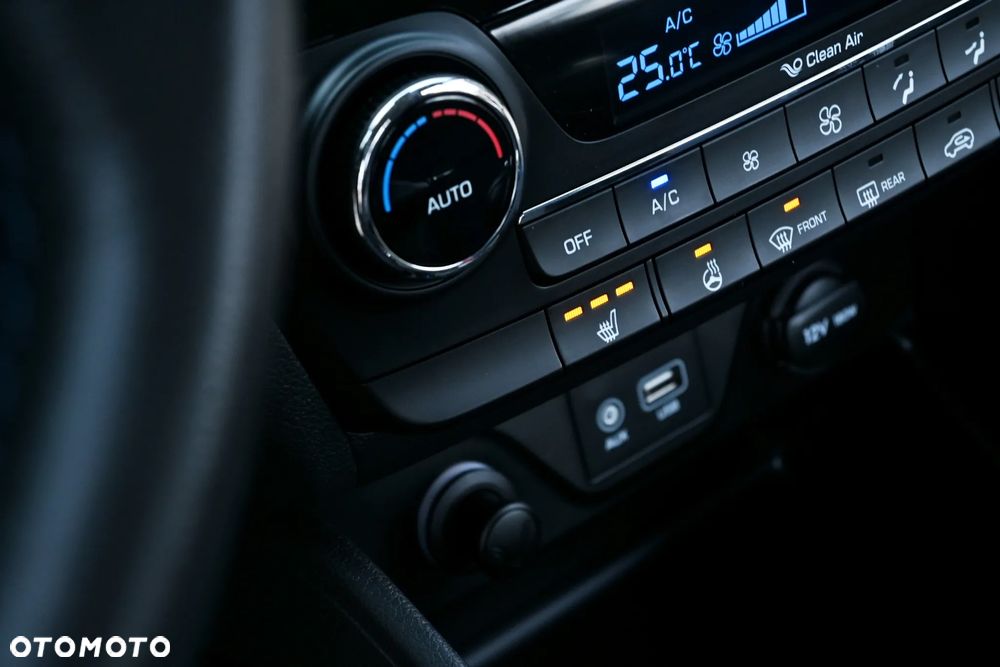 Hyundai Tucson 1.6 GDI BlueDrive GO 2WD - 32