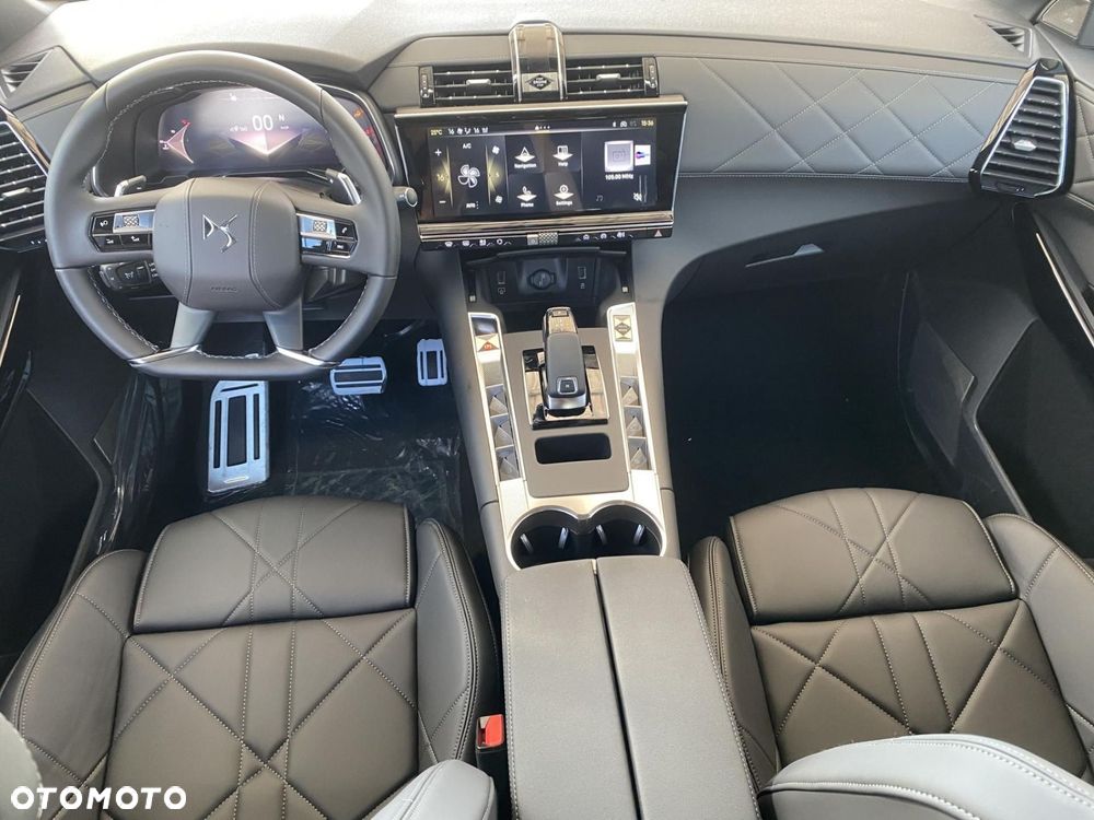 DS Automobiles DS 7 Crossback - 12