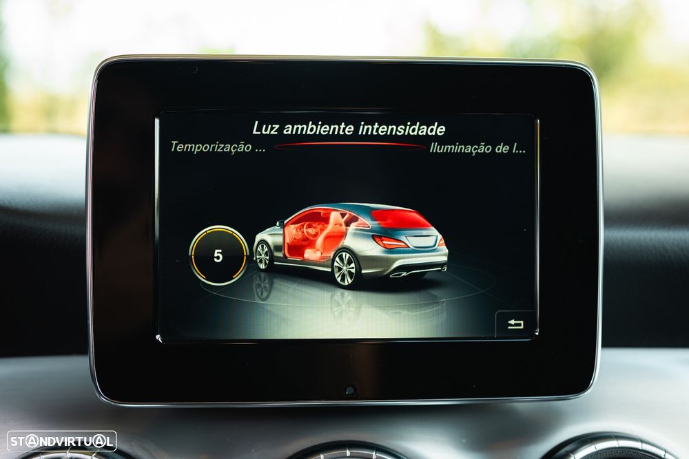 Mercedes-Benz CLA 200 Shooting Brake d Urban - 28