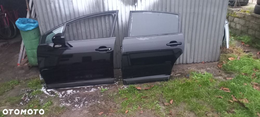 citroen c4 2009 r lift ktv klapa  zderzak  tył  drzwi 5d poznan - 1