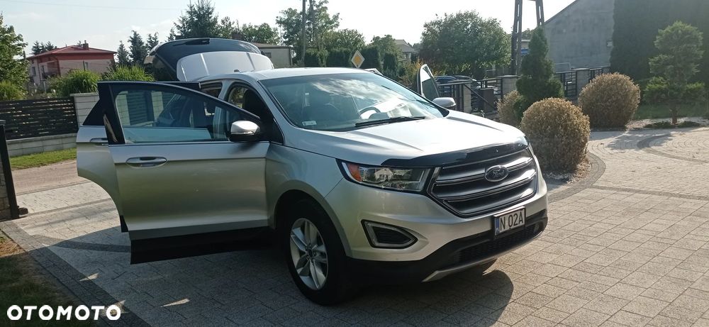 Ford Edge - 32