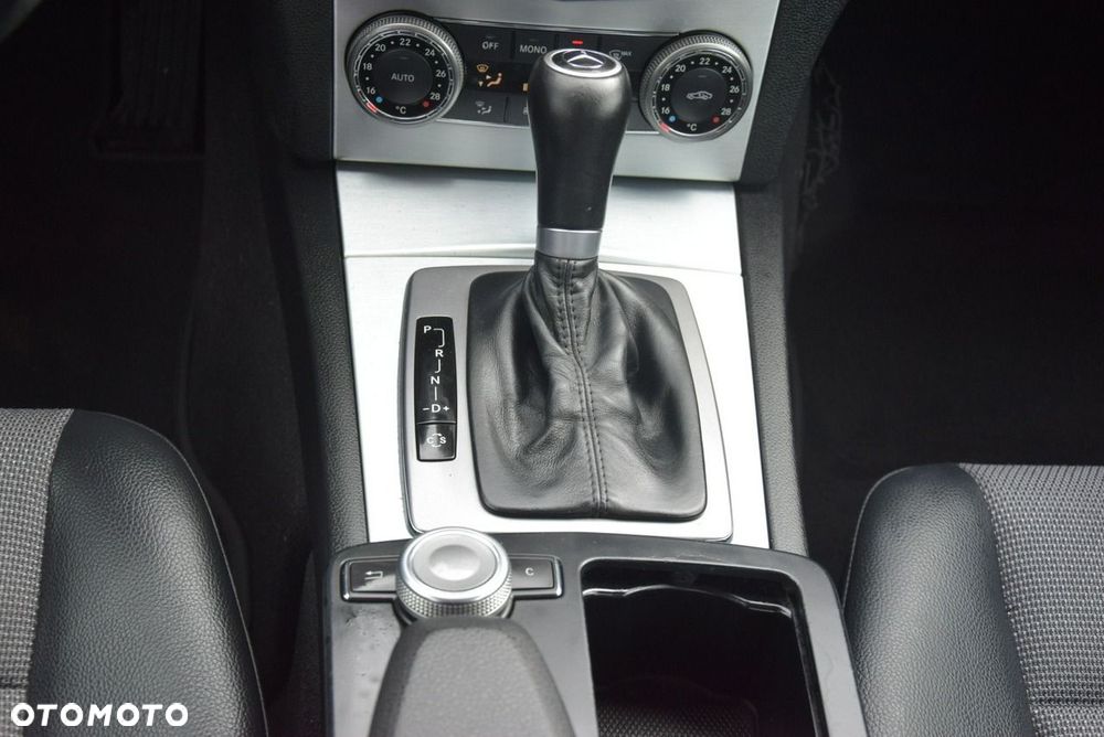 Mercedes-Benz Klasa C - 31