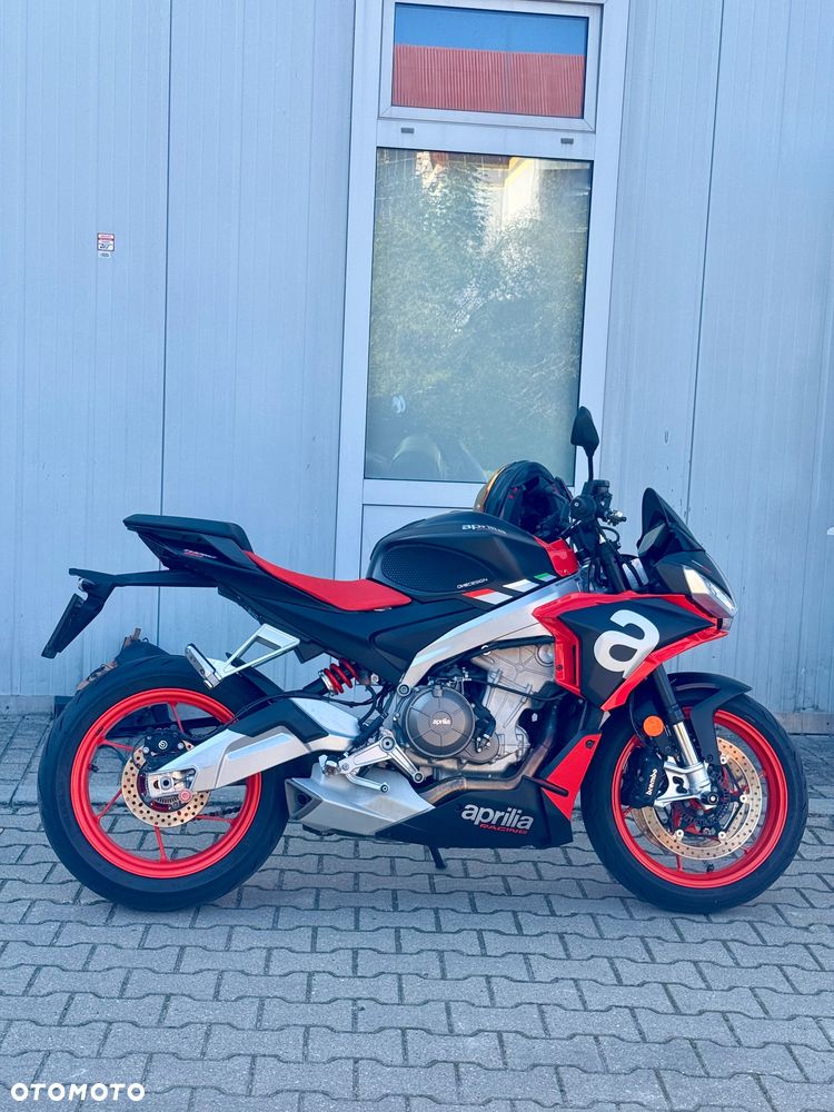 Aprilia Tuono - 8