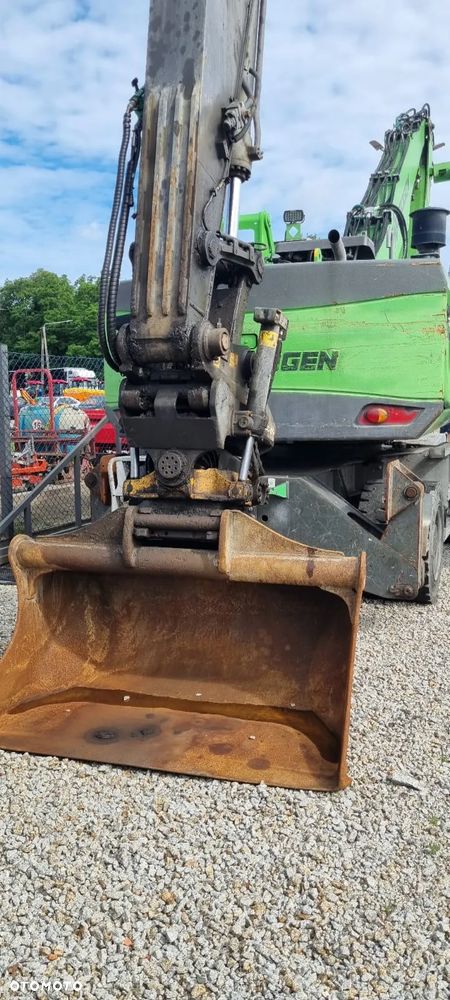 Volvo EC220E L - 14