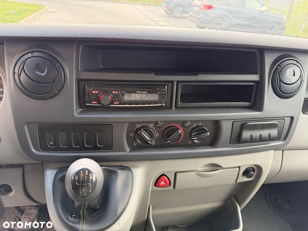 Nissan interstar - 8