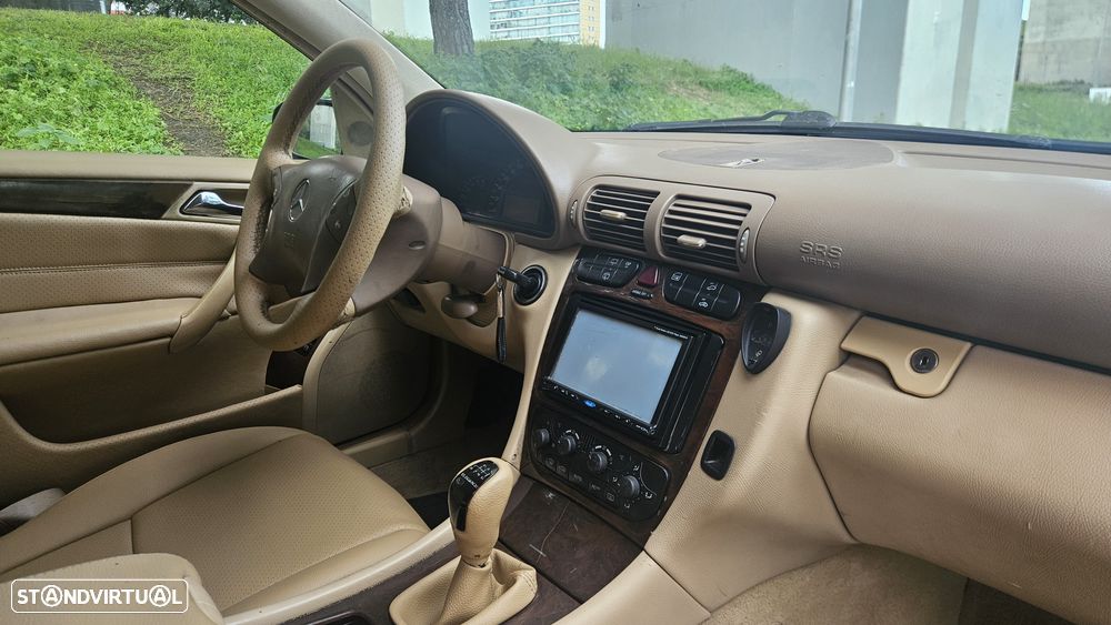 Mercedes-Benz C 220 - 19