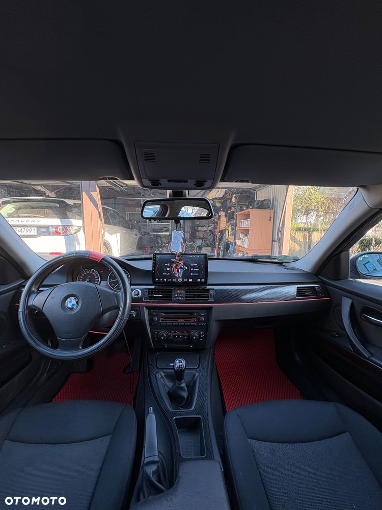 BMW Seria 3 318i - 10