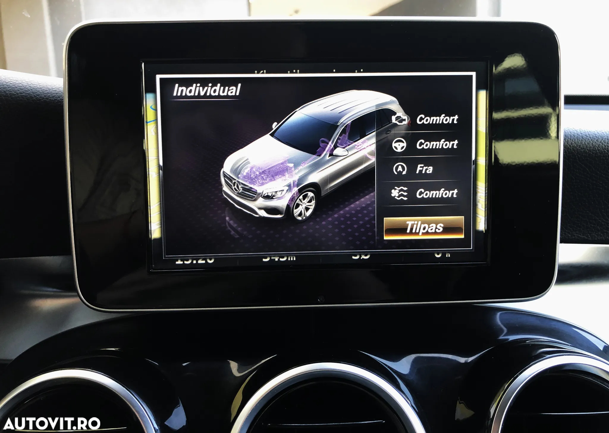 Mercedes-Benz GLC 220 d 4Matic 9G-TRONIC - 24
