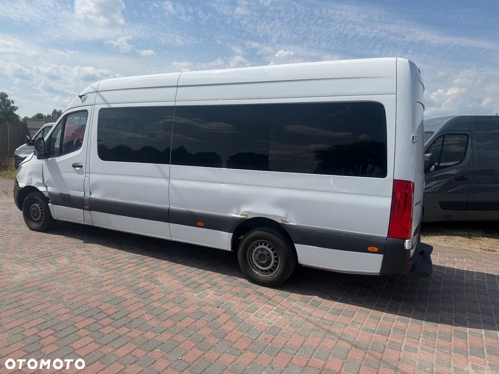 Mercedes-Benz Sprinter - 5