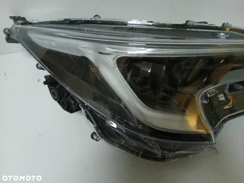 TOYOTA COROLLA E21 LIFT 22- LAMPA LAMPY PRZEDNIE PRZÓD - 4