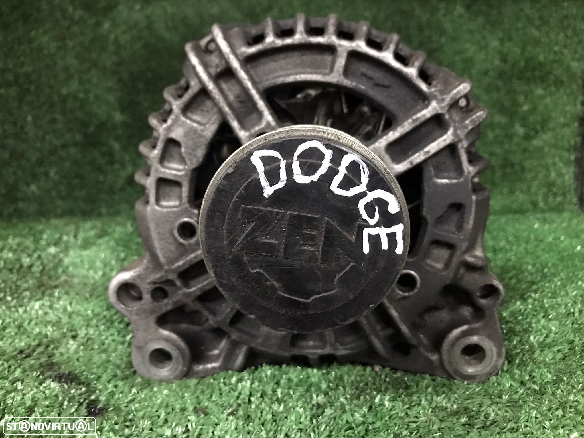 Alternador Dodge Caliber 2.0 gasóleo - 1
