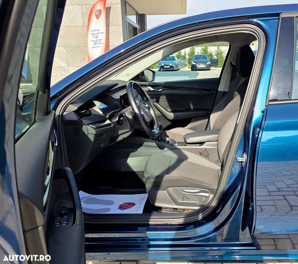 Skoda Octavia 2.0 TDI Ambition - 10