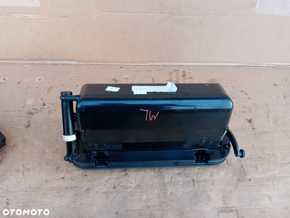 Schowek pasażera Mercedes ML W163 Europa A1636890191 - 6