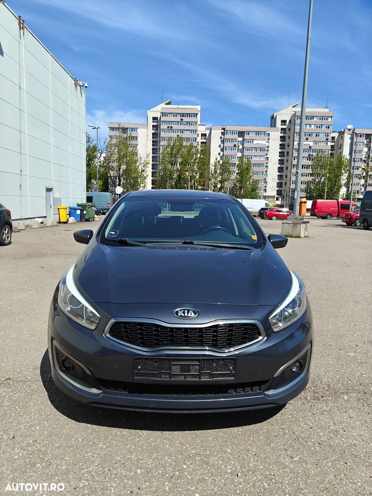 Kia Ceed - 1