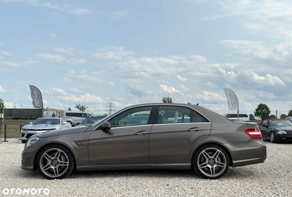 Mercedes-Benz Klasa E 63 AMG T AMG Speedshift 7G-MCT - 7