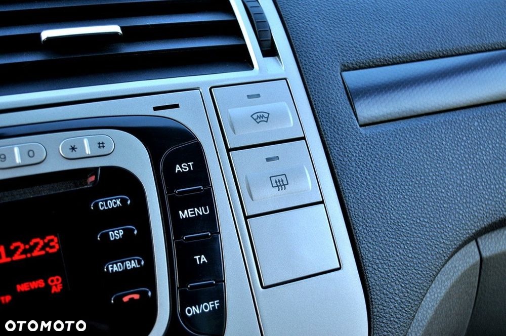 Ford Kuga 2.0 TDCi 2x4 Trend - 19