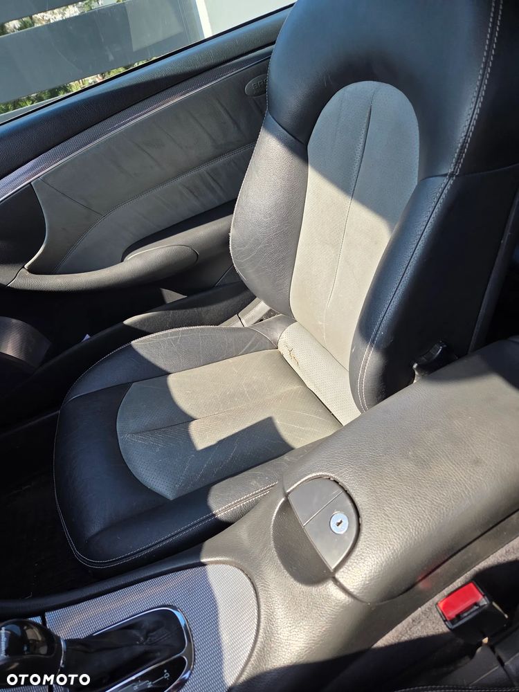 Mercedes-Benz CLK - 9