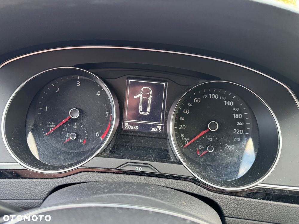 Volkswagen Passat 2.0 TDI SCR DSG Comfortline - 7