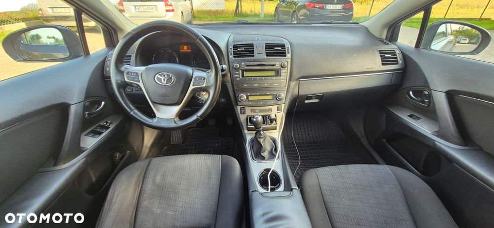 Toyota Avensis - 7