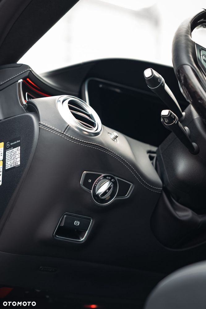 Mercedes-Benz Klasa S 500 4Matic 7G-TRONIC - 33