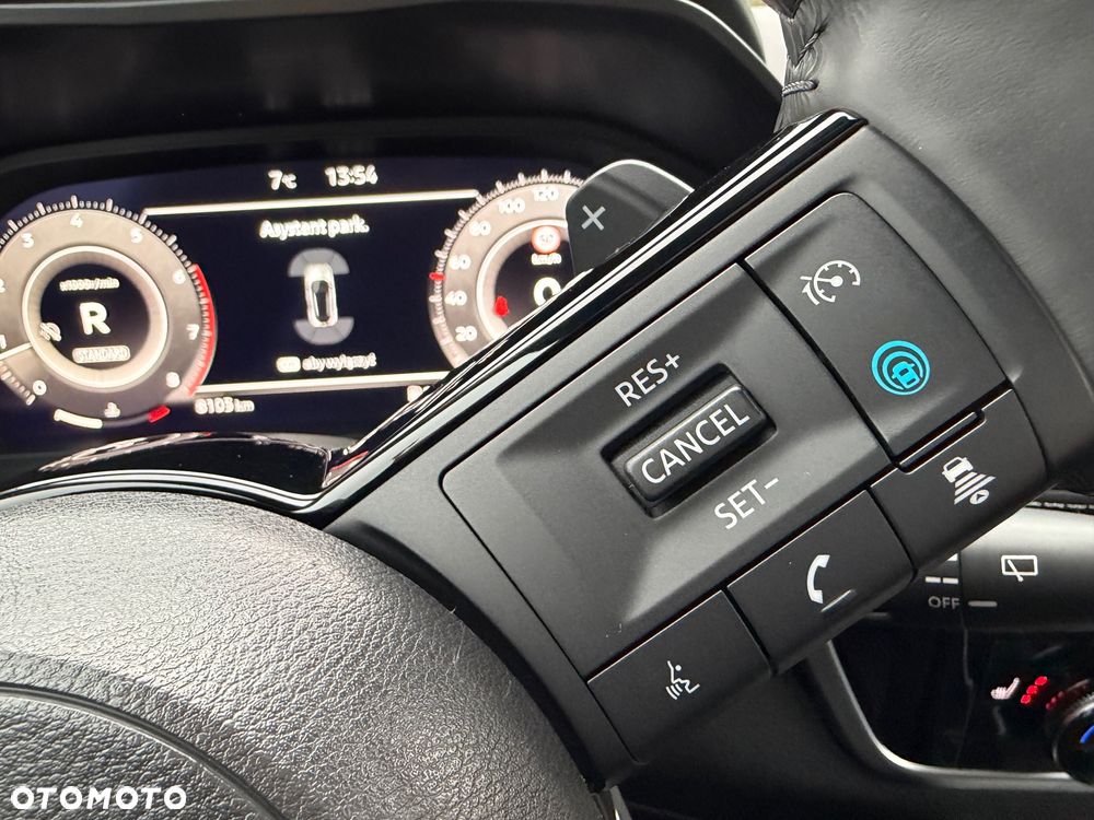 Nissan Qashqai 1.3 DIG-T MHEV N-Connecta Xtronic - 27