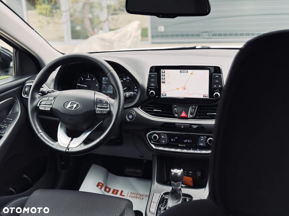 Hyundai i30 1.6 CRDi BlueDrive Premium DCT - 21