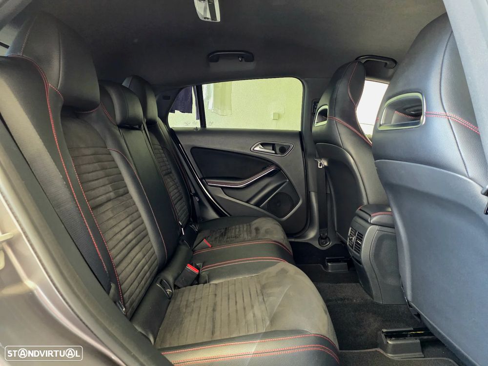Mercedes-Benz CLA 220 d Shooting Brake AMG Line Aut. - 32