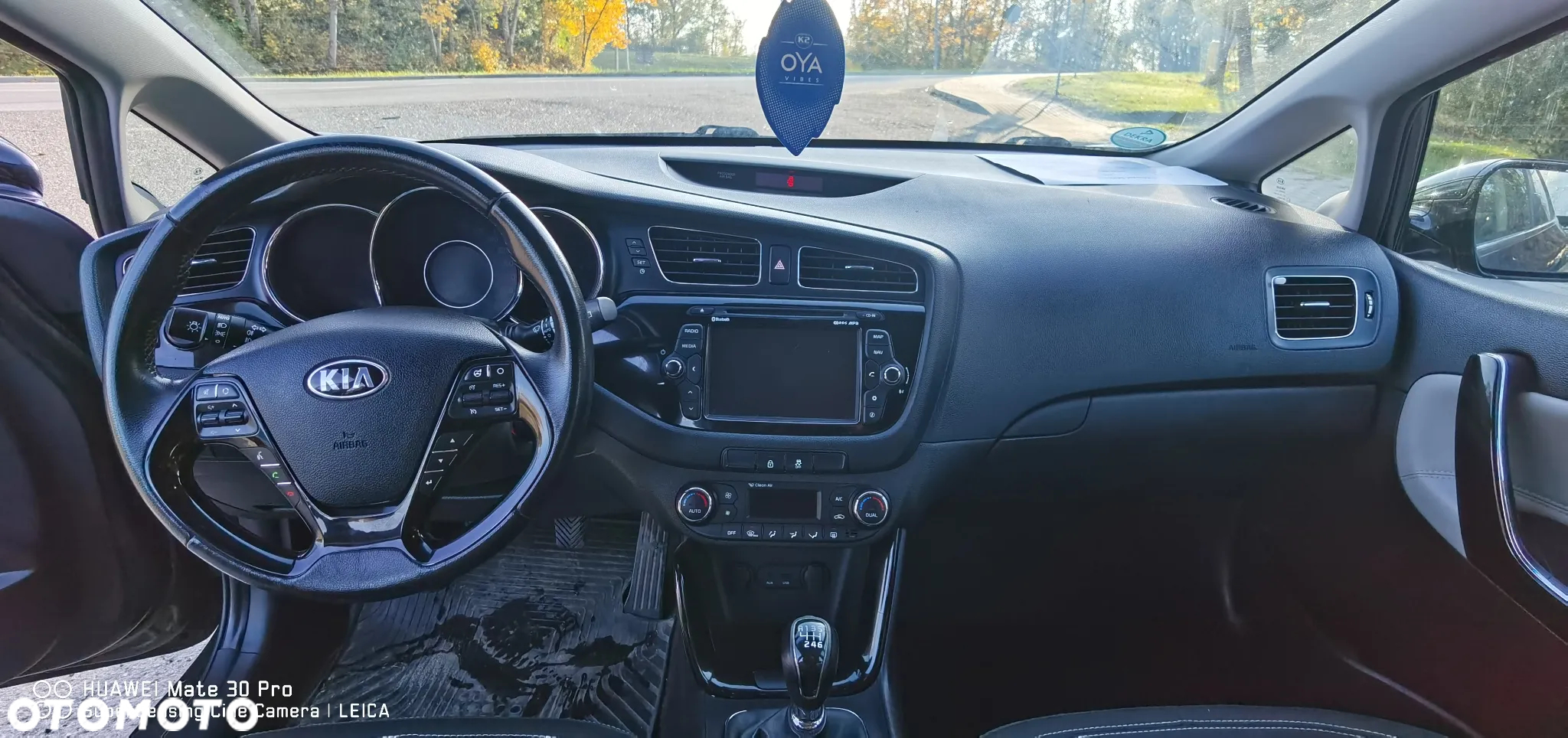 Kia Ceed 1.6 CRDi 128 ISG SW Platinum Edition - 17