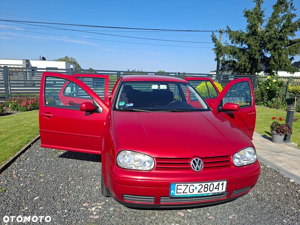 Volkswagen Golf - 9