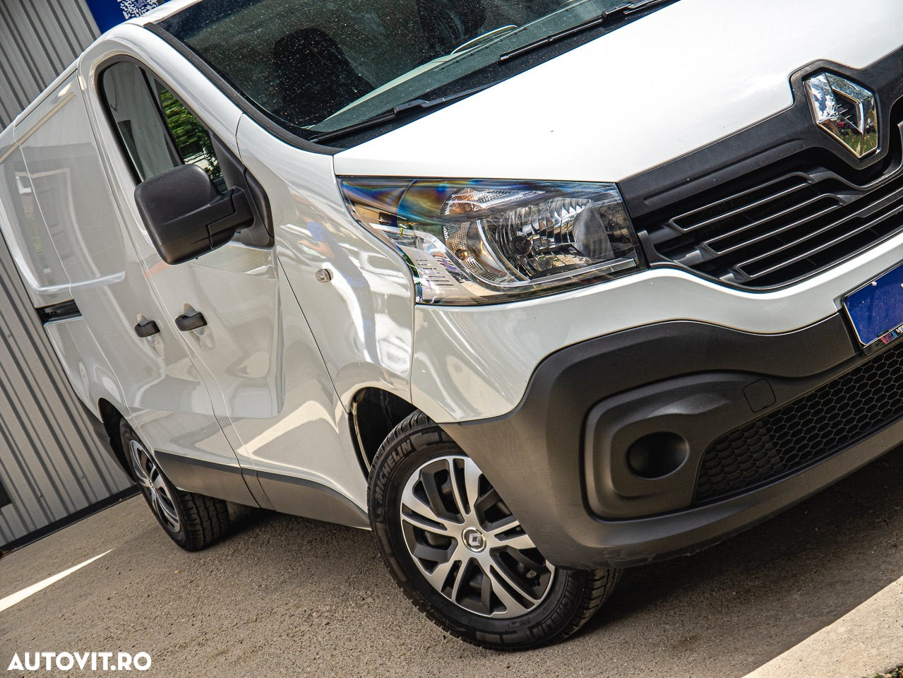 Renault Trafic - 10