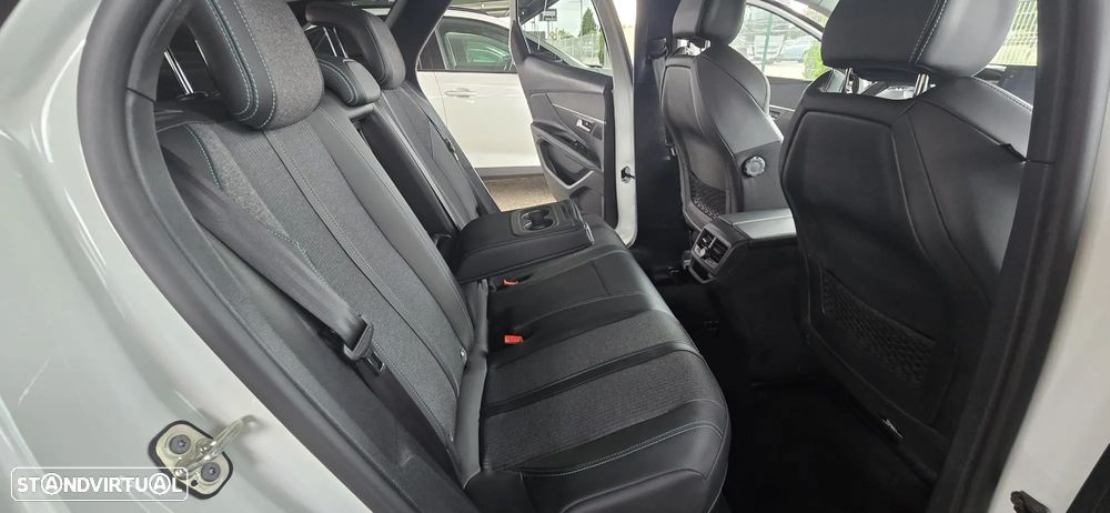 Peugeot 3008 1.6 Hybrid Allure Pack e-EAT8 - 27