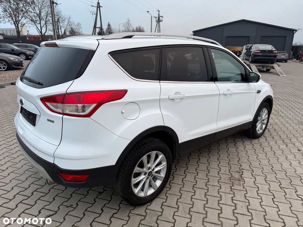 Ford Kuga 1.5 EcoBoost 2x4 Titanium - 12