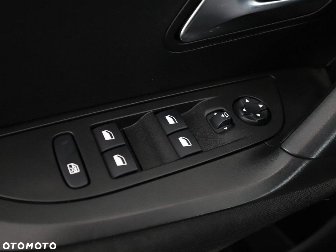 Peugeot 2008 PureTech 100 Stop&Start Active - 34