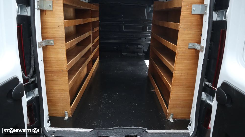 Renault Trafic 2.0 DCI L2H2 145cv - 7