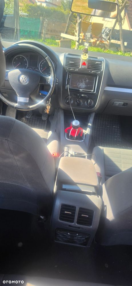 Volkswagen Golf 2.0 TDI Comfortline - 4