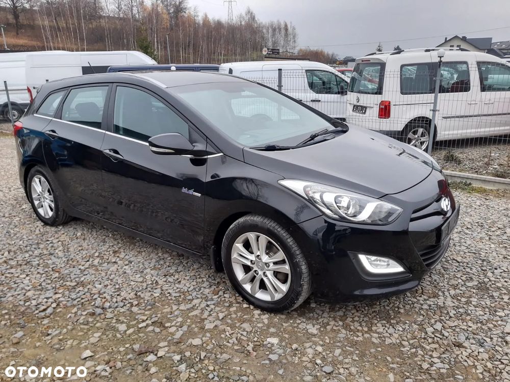 Hyundai i30 i30cw 1.6 CRDi Fifa World Cup Edition