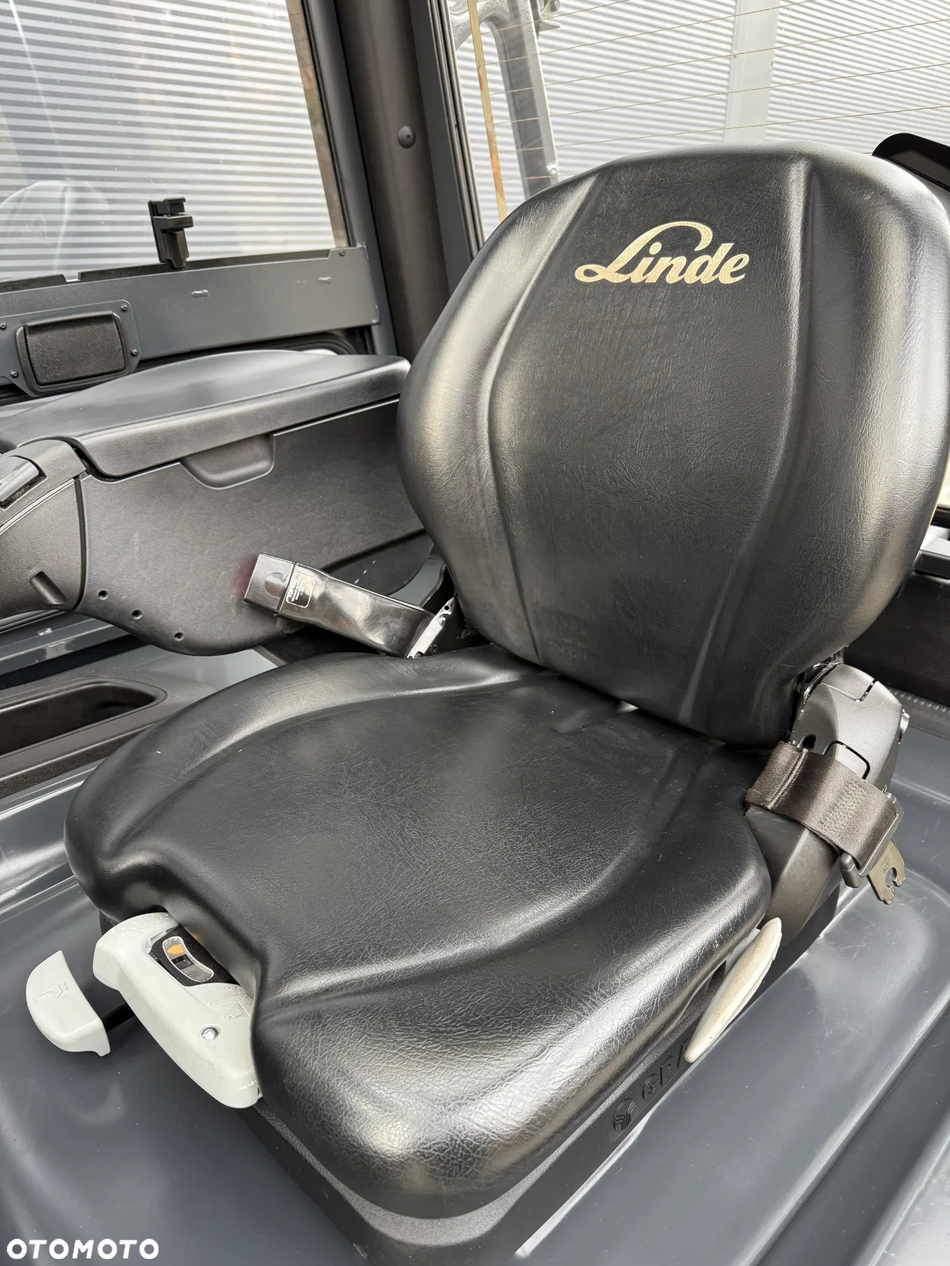 Linde E25-01 - 8