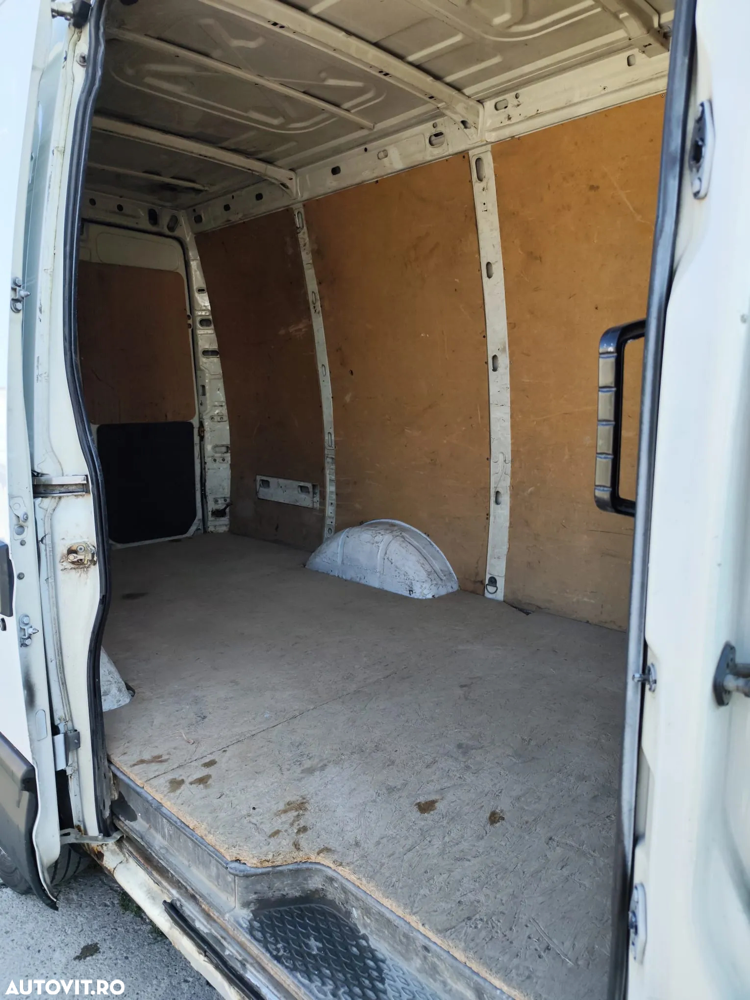 Iveco Daily 35S12 - 8