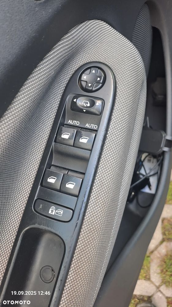 Citroën C3 Picasso 1.6 HDi Attraction - 11
