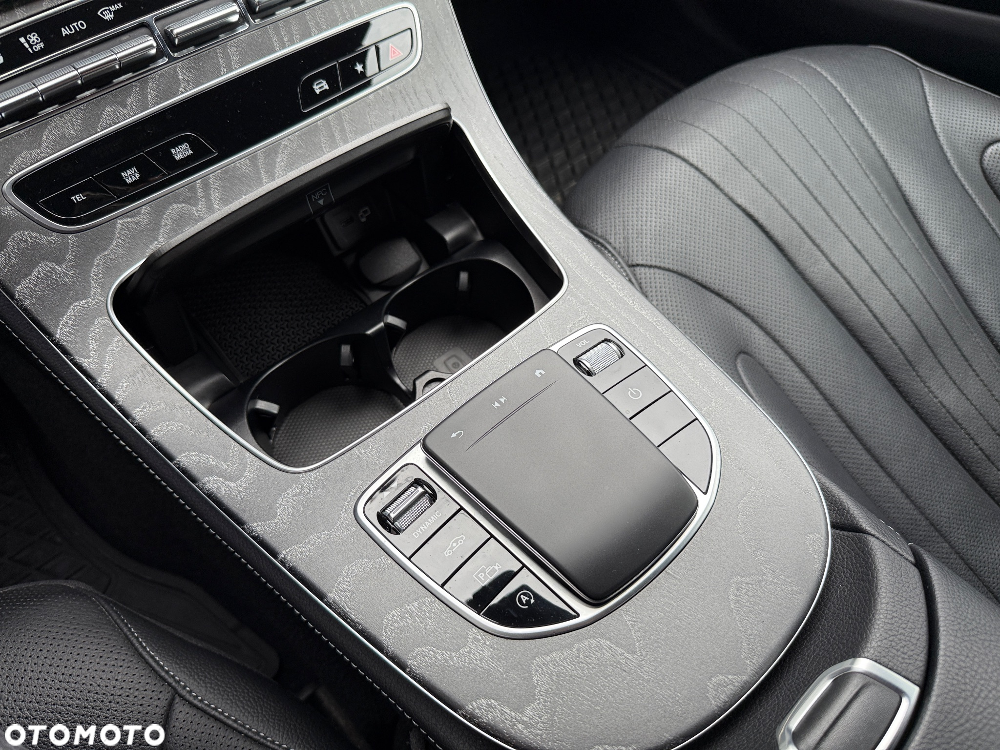 Mercedes-Benz CLS 400 d 4-Matic AMG - 32