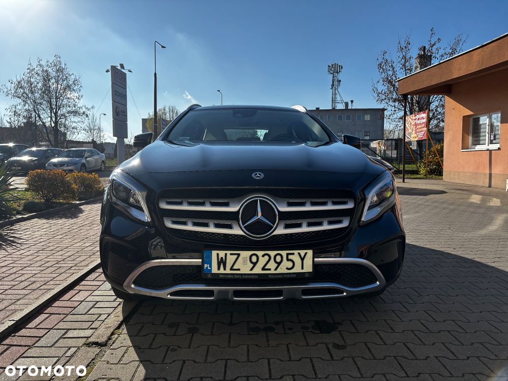 Mercedes-Benz GLA 200 7G-DCT - 14