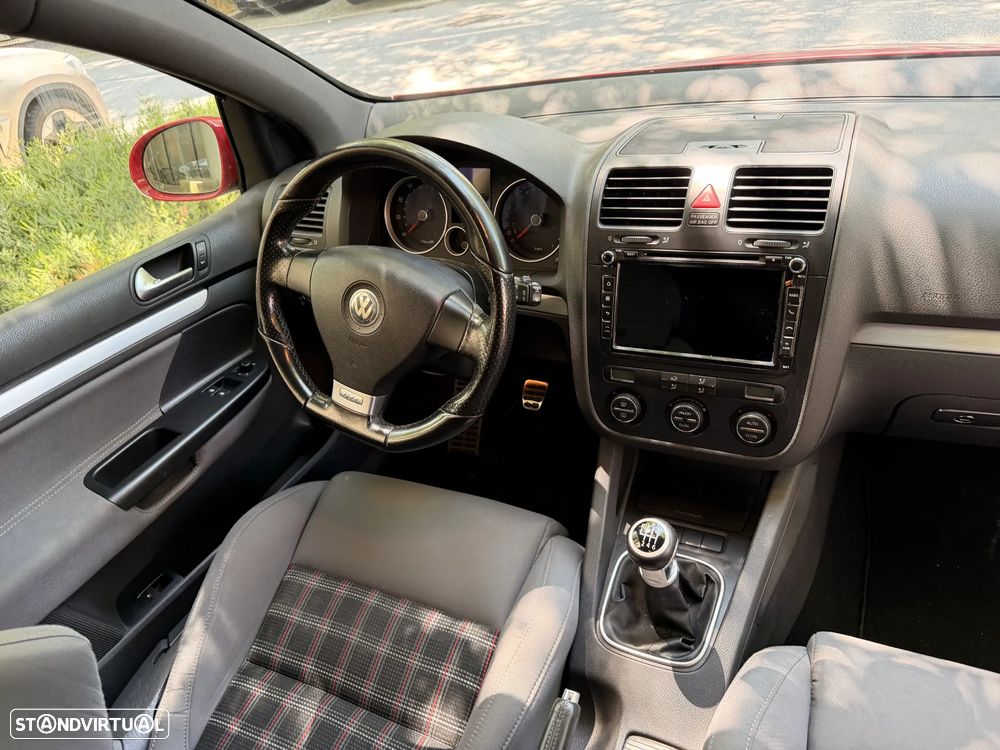 VW Golf 2.0 GTi Edition 30 - 19