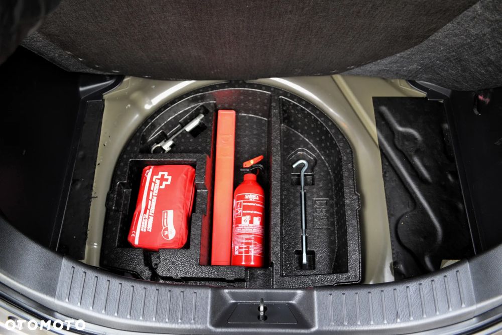 Mazda 2 SKYACTIV-G 90 Sports-Line - 34