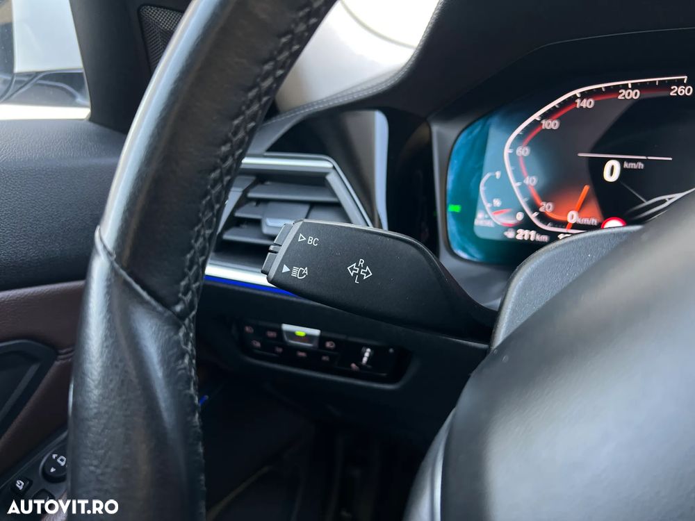 BMW Seria 3 320d xDrive AT MHEV - 15