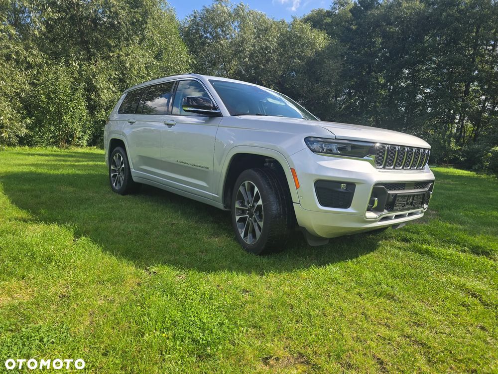 Jeep Grand Cherokee - 34