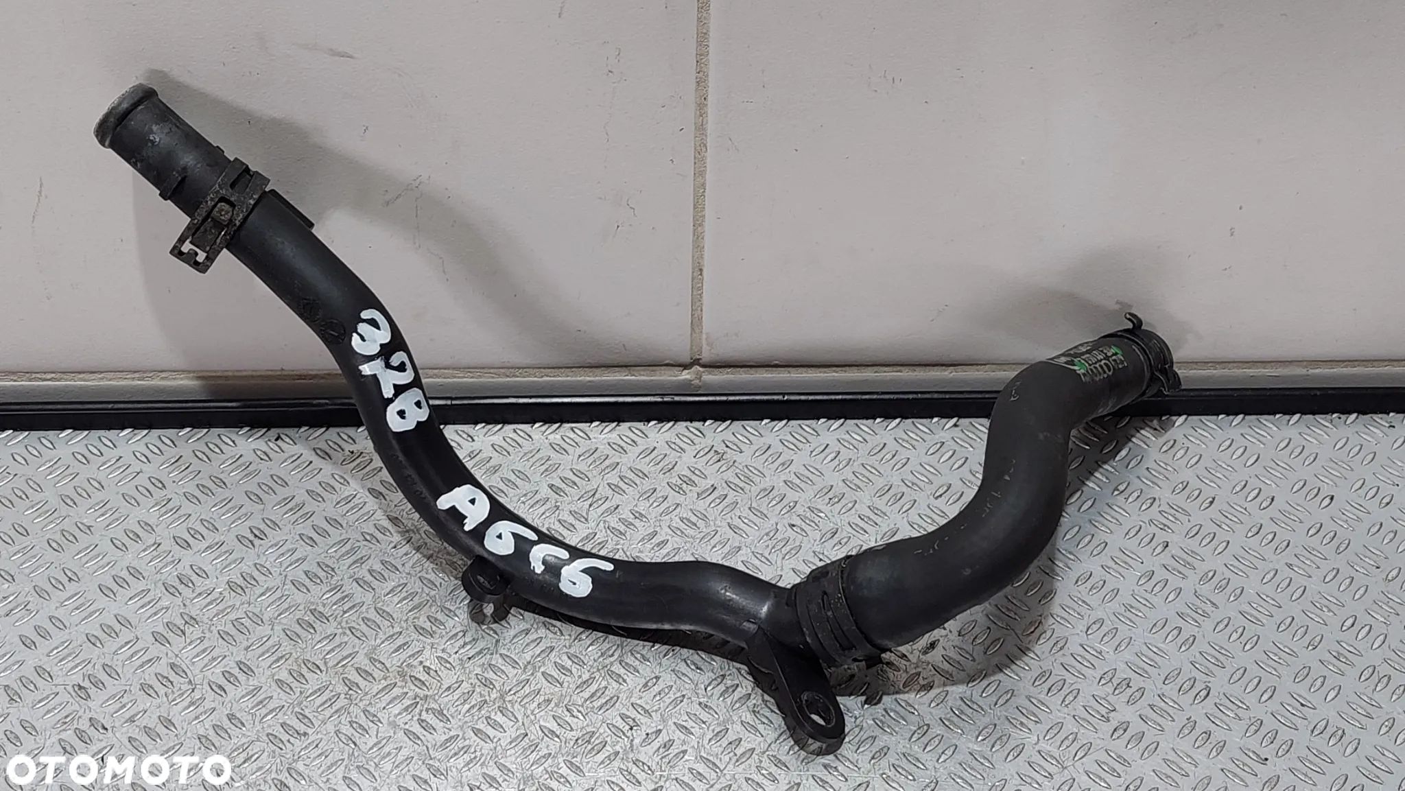 RURA WODY AUDI A6 C6 3,2 V6 FSI R2005 NR 06E121058E - 1