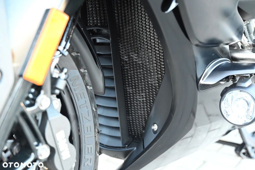BMW K - 27